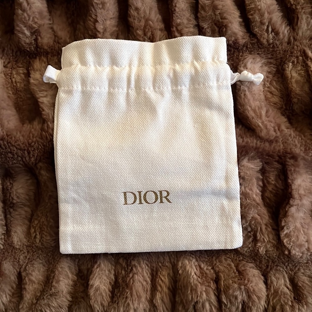 🎉BRAND NEW Dior pouch